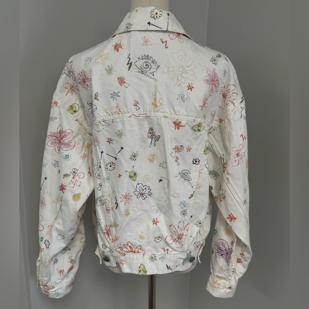 Levi's White Trucker Denim Jean Jacket All Over Print Floral size small - Picture 3 of 11